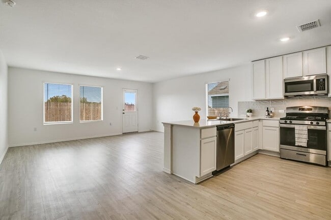 Photo - 2616 Schwartz Ln