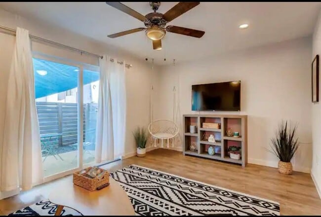 Photo - 3810 Southway Dr Unit 102
