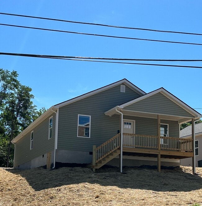 Building Photo - 42 Hollins Mill Rd