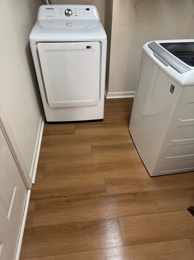 Photo - 2205 Lannigan Dr