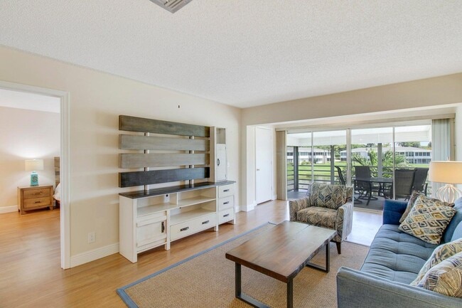 Photo - 2730 SW 13th St Unit 203