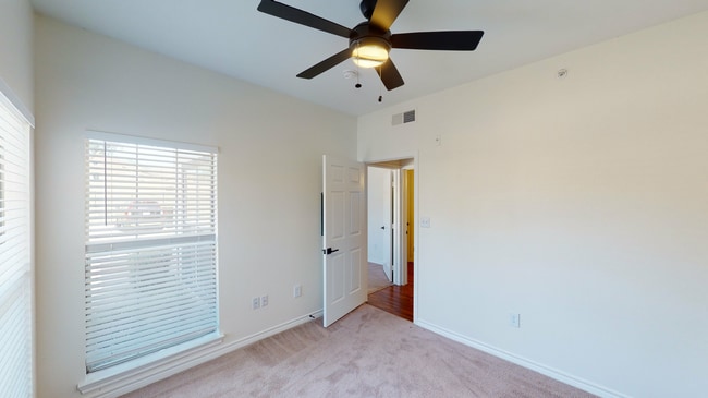 9th-St-Apartments-B1-9th_B1_711_3.jpg