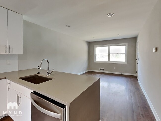 Photo - 224 Buchanan Terrace Unit A