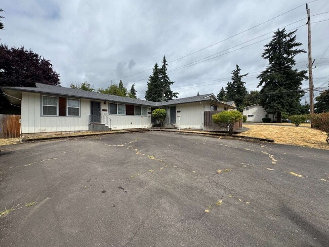 Milwaukie Tri-plex, 2-Bedroom, Near Transp... - Milwaukie Tri-plex, 2-Bedroom, Near Transp... Apartamento Unidad 12803
