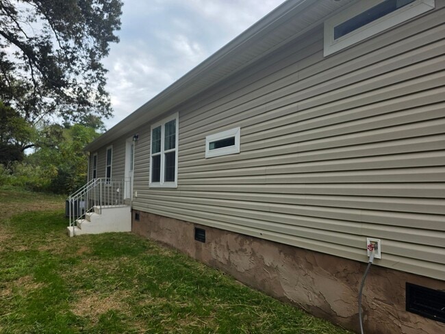 Photo - 2946 Ellejoy Rd