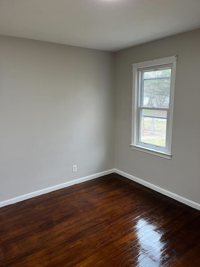 Photo - 2413 Coy Ave