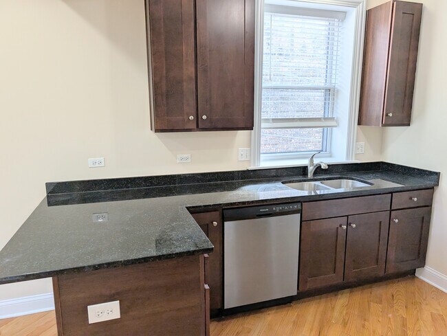Photo - 4014 N Central Park Ave Unidad 3E