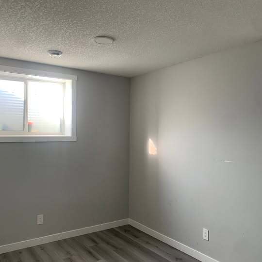 Photo - 309 Corner Meadows Way NE