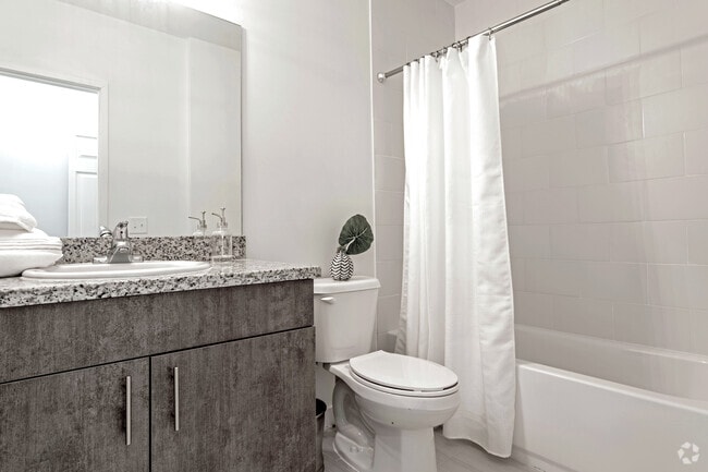 2BR, 2BA - 790SF