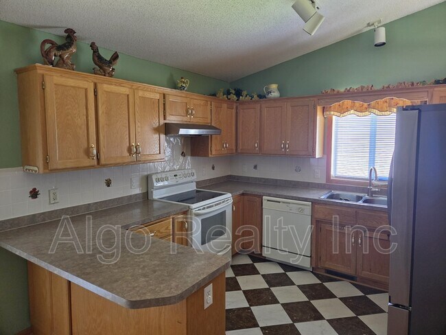 Photo - 12450 Raven St NW