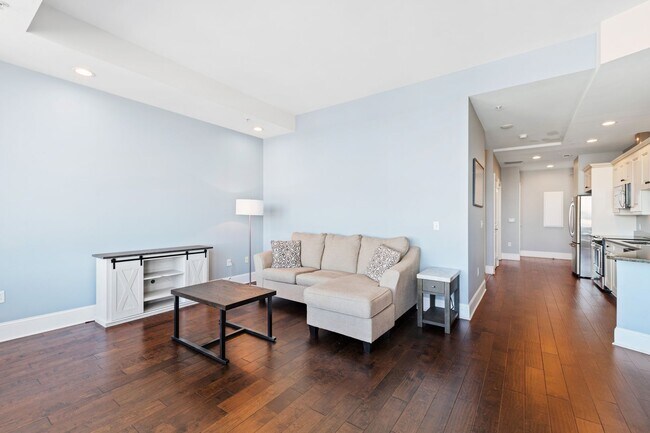 Photo - Stunning Studio Apartment with Spectacular...