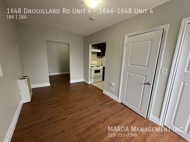 Building Photo - COZY 1 BED/1 BATH Unit 1646-1648 4