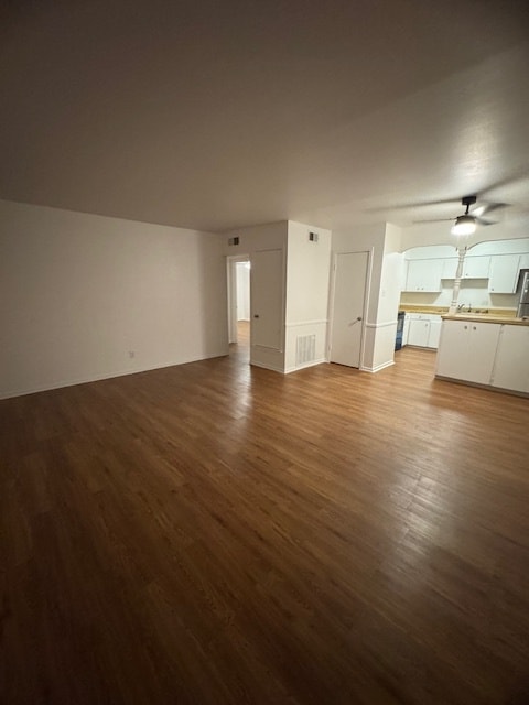 sala de estar/entrada - 235 W Silver Sands Dr Unidad #5