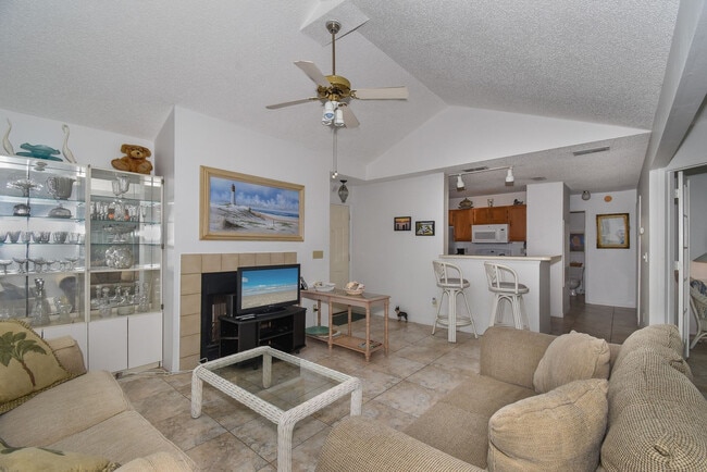 Building Photo - 884 Bay Breeze Wy Rental