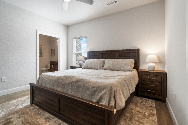 Photo - 1405 SW Bright Rd Apartment Unit 308