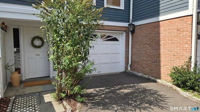 Photo - 17b Ludlow Rd Unit A