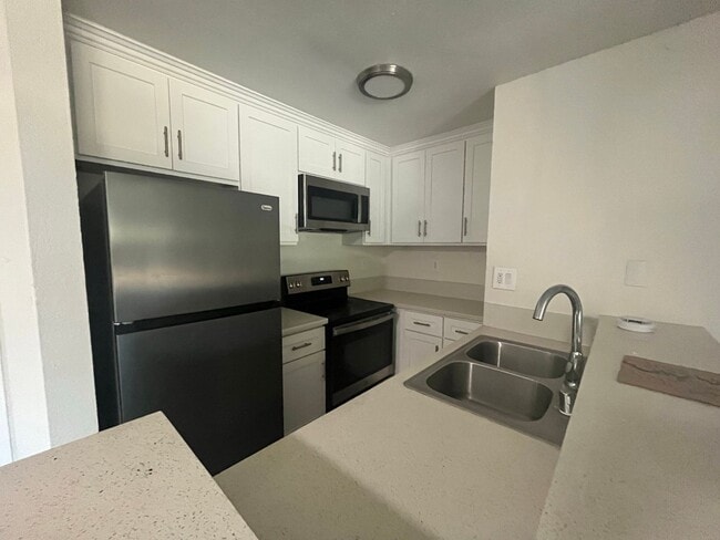 Photo - 9010 Tobias Ave Unit 257