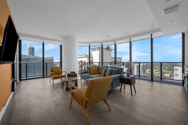 Building Photo - 55 SW 9th St Unit 3306 Rental