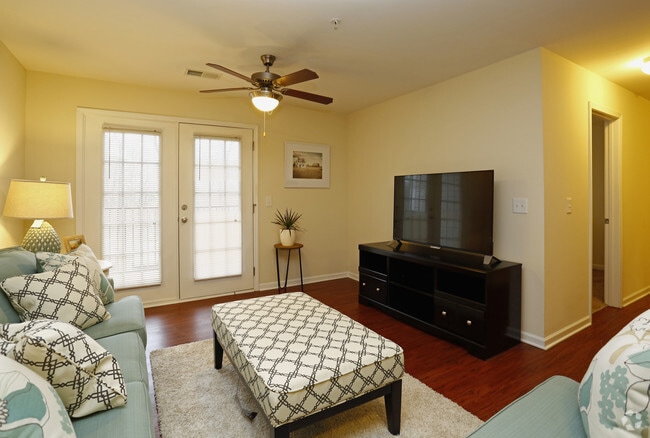 2BR, 2BA - 1380sf- Living Area