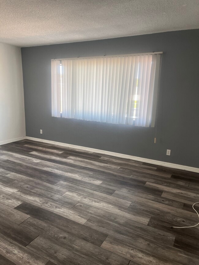 Photo - 720 E Fairview Blvd Unidad 1