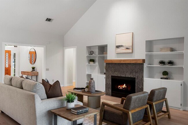 Photo - 6304 Walebridge Ln