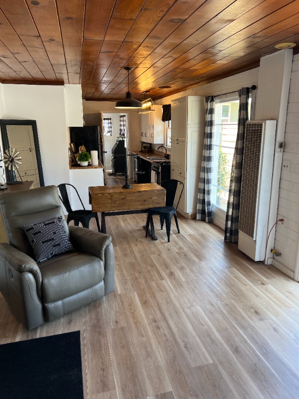 Photo - 33574 Washington Dr