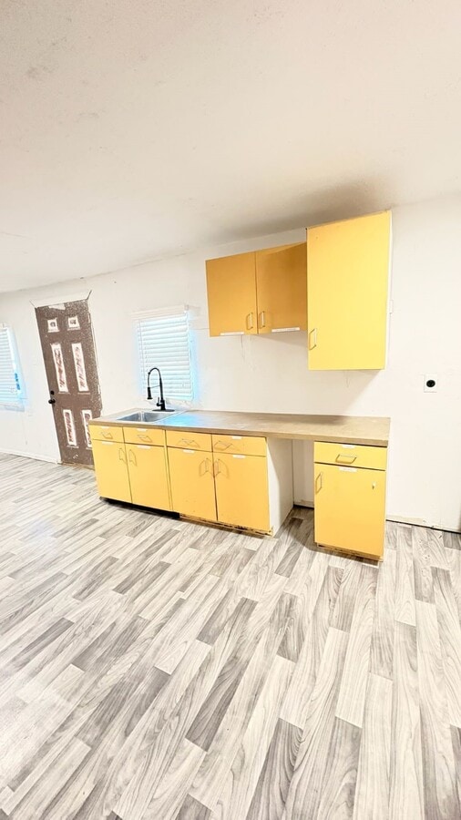 Photo - 705 Fidelity St