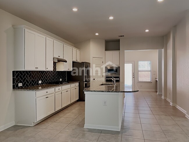 Photo - 2126 Abadeer Trail
