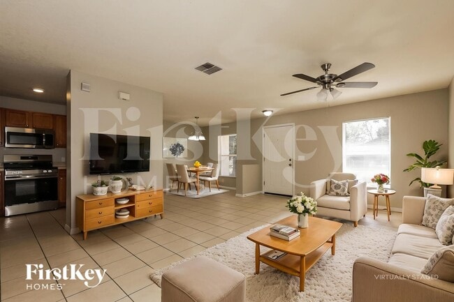 Photo - 1212 E 108th Ave