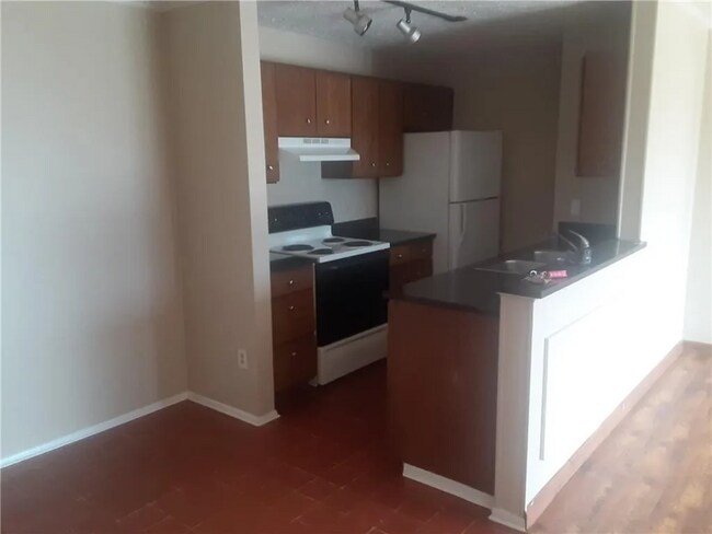 Photo - 4240 Village Pkwy Cir E