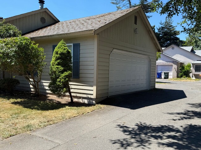 Photo - Charming No-Stairs Rambler – Move-In Ready & Minutes from Boeing