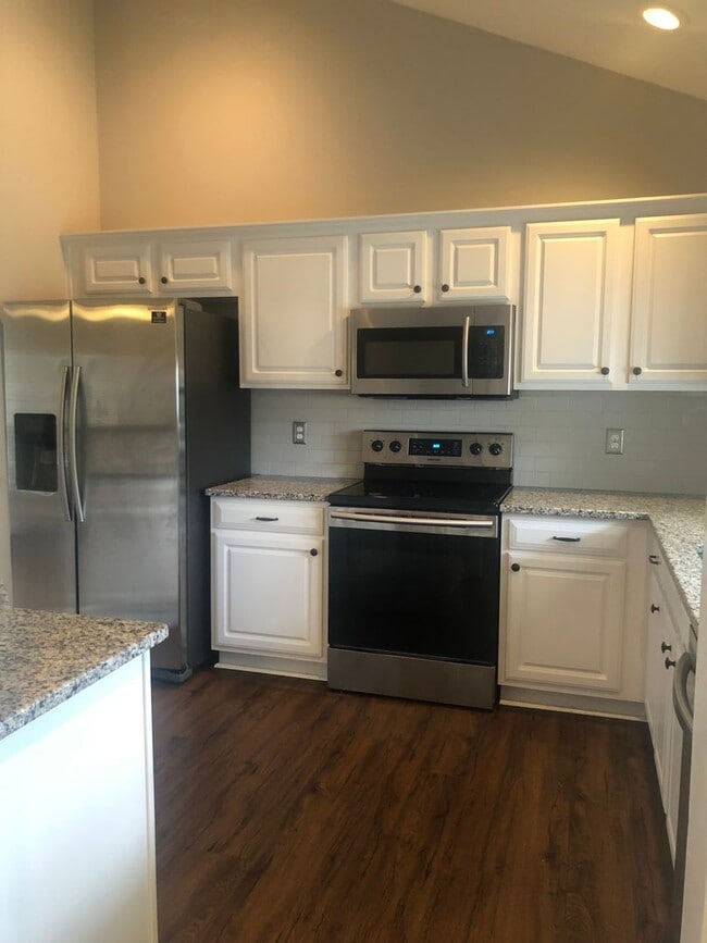 Photo - 2038 Bridgewood Rd