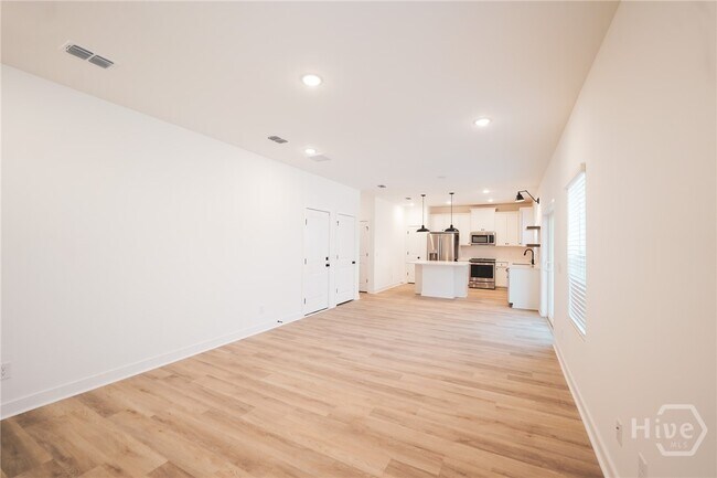 Photo - 108 Kingswood Cir Casa