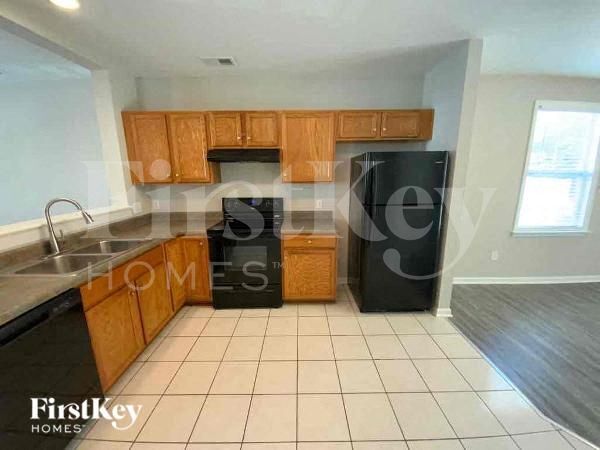 Photo - 405 Verbena Ave