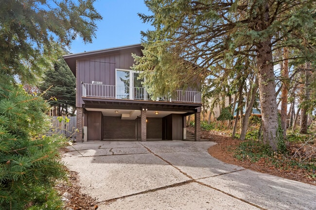 Building Photo - South Ogden