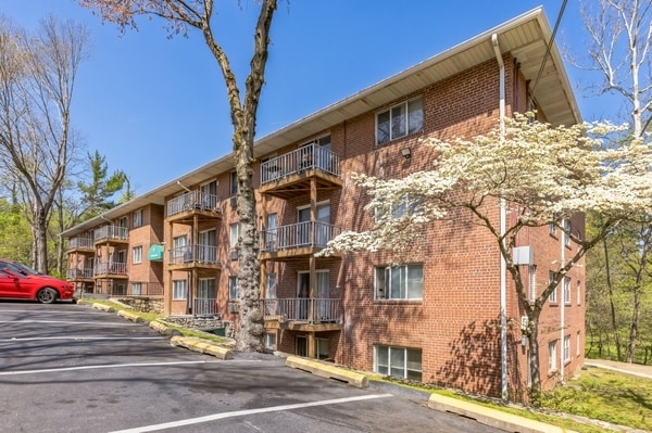 Building Photo - Wallingford Estates Rental