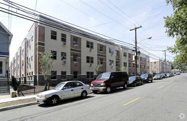 Cherry Park Apartments - Cherry Park Apartments