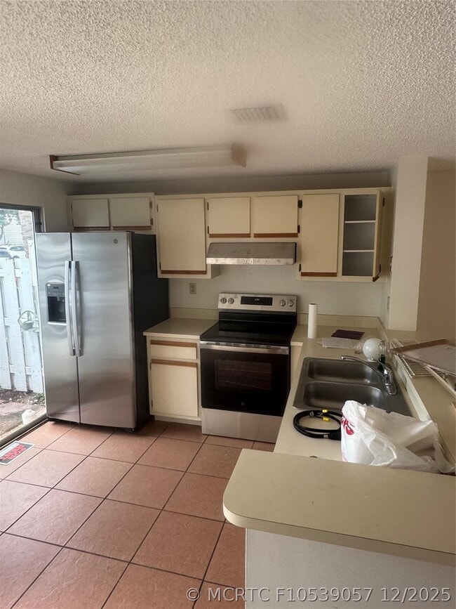 Photo - 2845 NE 15th St