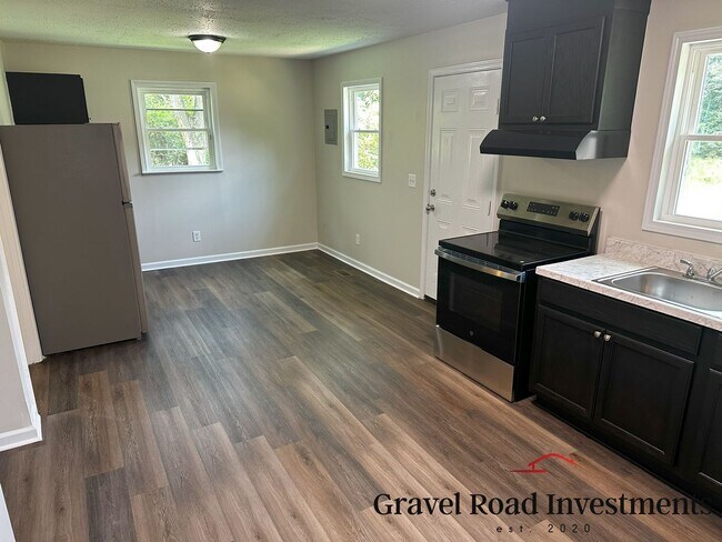 Photo - 3 Bedroom 1 Bath Home