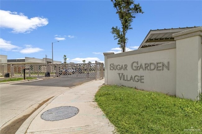 901 Sugar Gdn Dr Unit 1