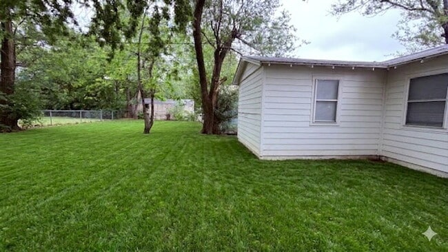 Photo - Modern Living Meets Endless Outdoor Potential