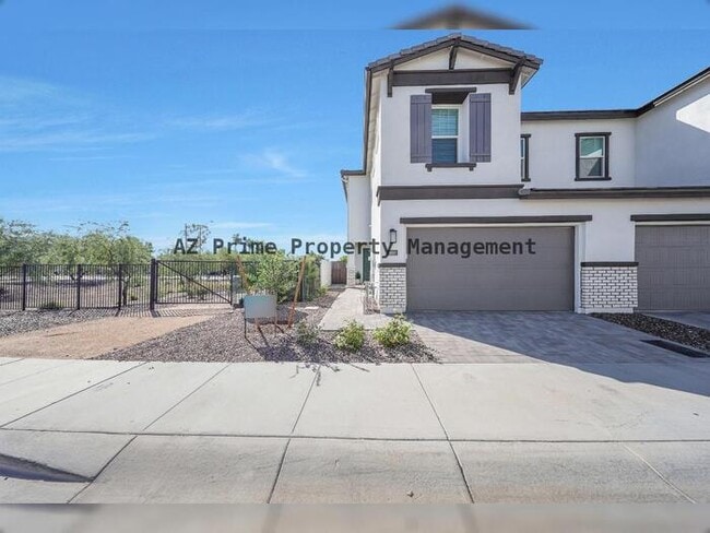 Building Photo - 5061 E Woodridge Dr