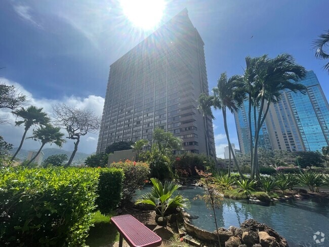 Building Photo - 55 S Kukui St Unit 1302 Rental