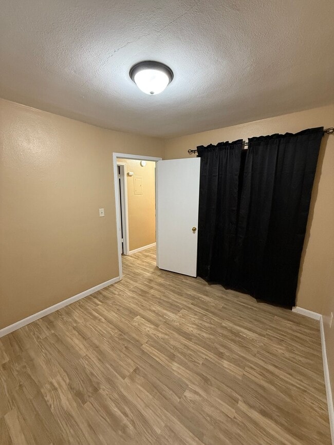 Photo - 1115 York Ave Unidad Apt 9