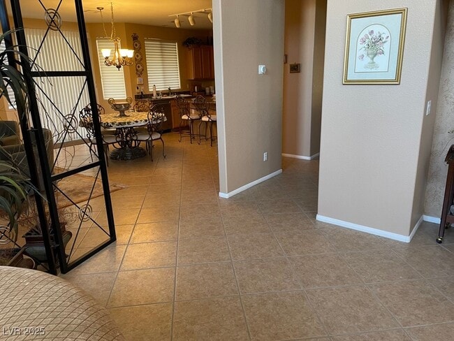 Photo - 170 Arches Ct