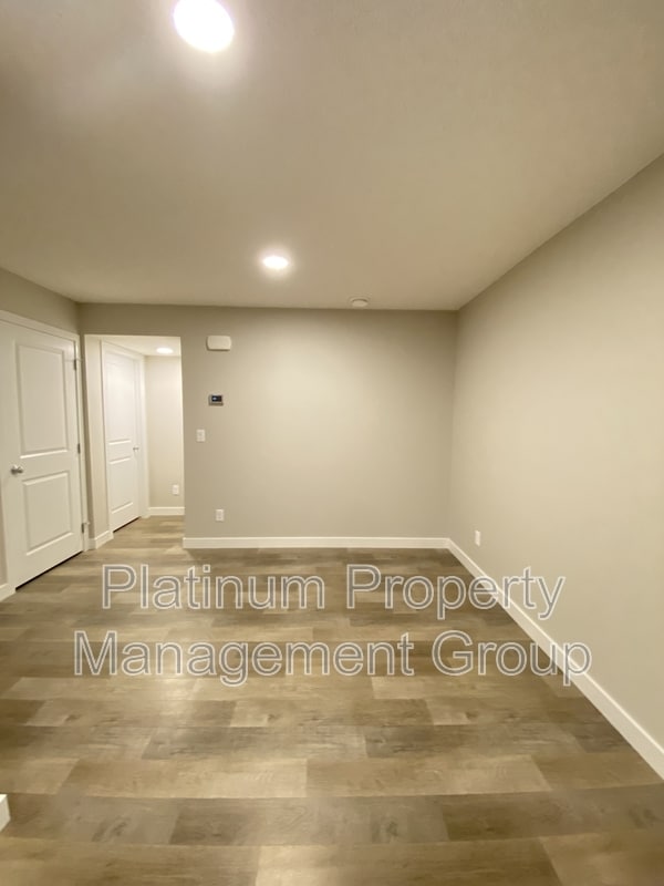 Photo - 165 Walcrest Blvd. SE