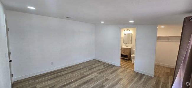 Building Photo - 1733 Ophir Dr Rental