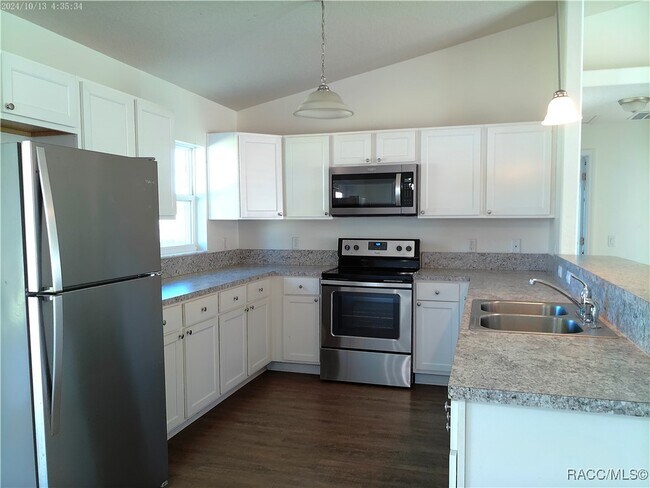 Photo - 137 N Independence Hwy