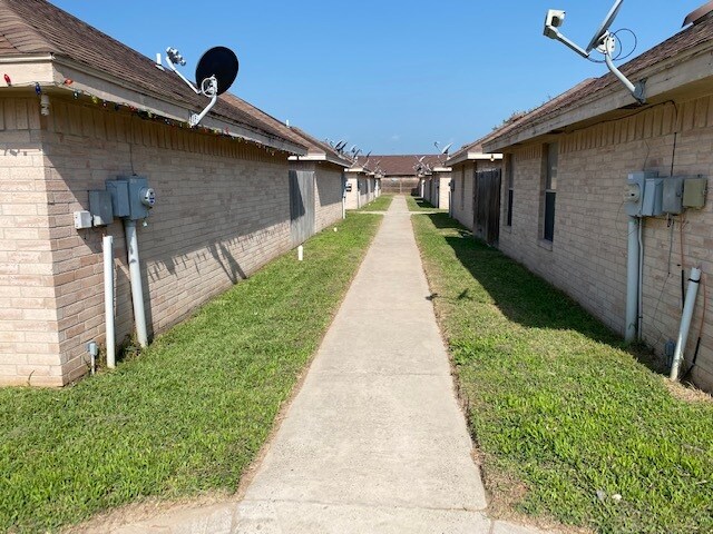 Photo - 1005 Cedarwood Dr Unit 3