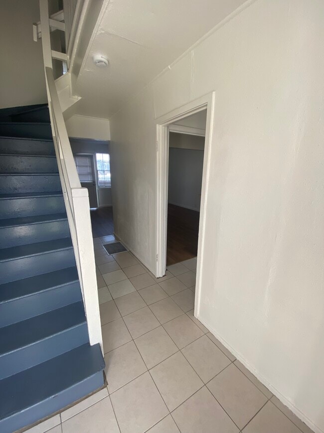 Photo - 44 Werden St Unit 44 Werden St